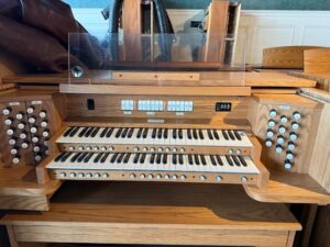 Allen MDS-30 - 2 manual, mechanical drawknobs, external audio, one year warranty