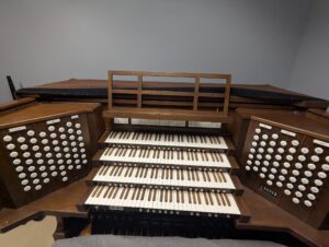 Custom Allen Four-Manual MDS organ. Large audio system designed for large space. Specifications available upon request. Custom Allen Four-Manual MDS organ. Large audio system designed for large space. Specifications available upon request.